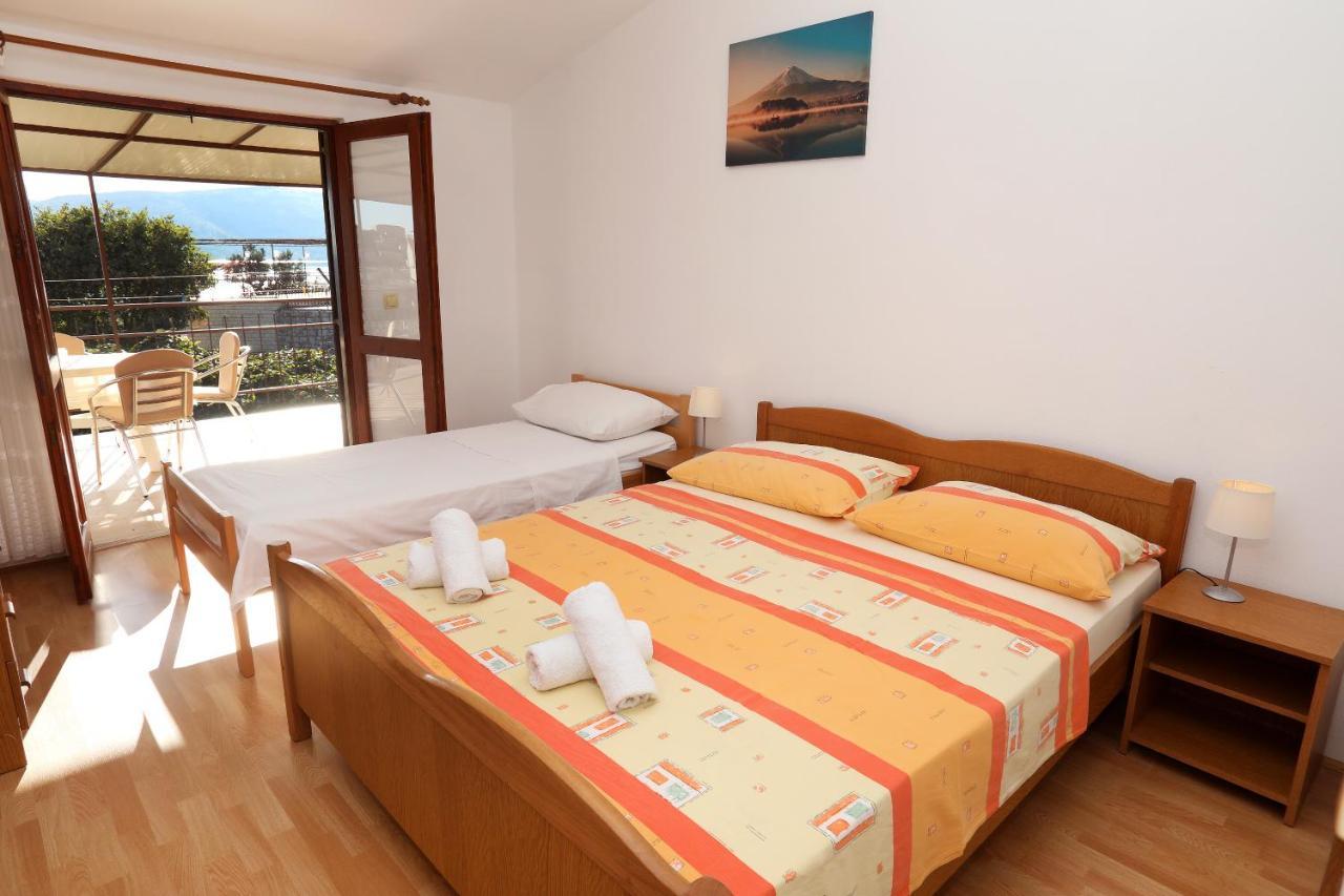 Apartman Gilan Seget Vranjica Exterior foto